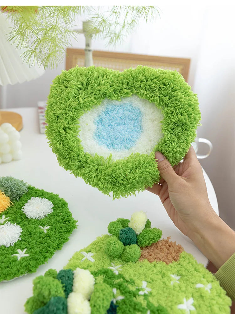 Latch Hook Coaster Kit – DIY Yarn Craft for Adults & Beginners