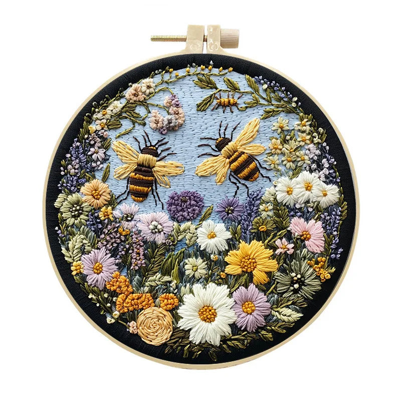 Bee Embroidery Kit – DIY Cross Stitch Set with Animal Pattern